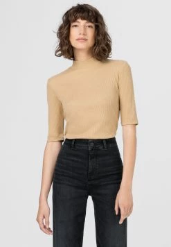 Prix Distinctifs HALLHUBER T-shirt basique t-shirts et tops col officier femme