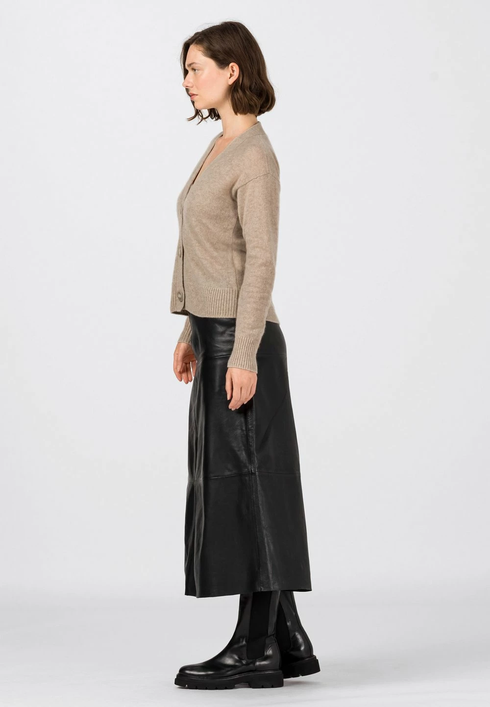 Prix Allégé HALLHUBER Gilet pulls et gilets col en v profond femme 2 Prix Allégé HALLHUBER Gilet pulls et gilets col en v profond femme – Image 2