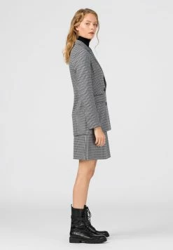 HALLHUBER Qualité garantie 100% INDOOR AUS RECYCELTEN FASERN MIT PEPITAMUSTER - Blazer vestes col revers femme -France Hallhuber Soldes Boutique 8c6689fdfe67443db63bffa9b4ca8b07