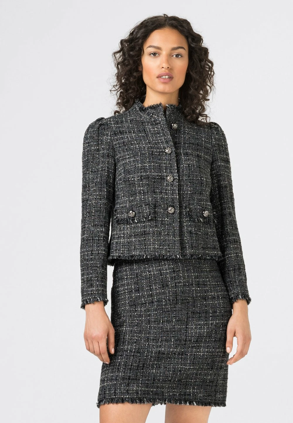 HALLHUBER CROPPED MIT METALLKNÖPFEN - Blazer Prix De Rêve vestes col officier femme 1 HALLHUBER CROPPED MIT METALLKNÖPFEN - Blazer Prix De Rêve vestes col officier femme
