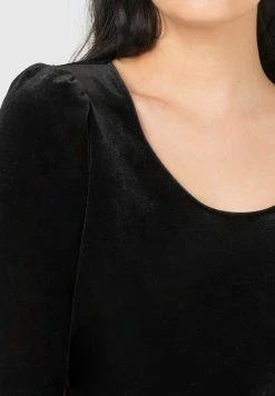 Réduction HALLHUBER T-shirt à manches longues t-shirts et tops encolure large ronde femme 8 Réduction HALLHUBER T-shirt à manches longues t-shirts et tops encolure large ronde femme -France Hallhuber Soldes Boutique a1239576eb434a35bf2556d61d373c4c