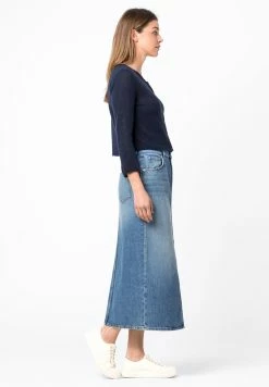 Prix Malin HALLHUBER Gilet pulls et gilets col rond femme 7 Prix Malin HALLHUBER Gilet pulls et gilets col rond femme -France Hallhuber Soldes Boutique c1bb4e69e9794e46a452e5f889334558