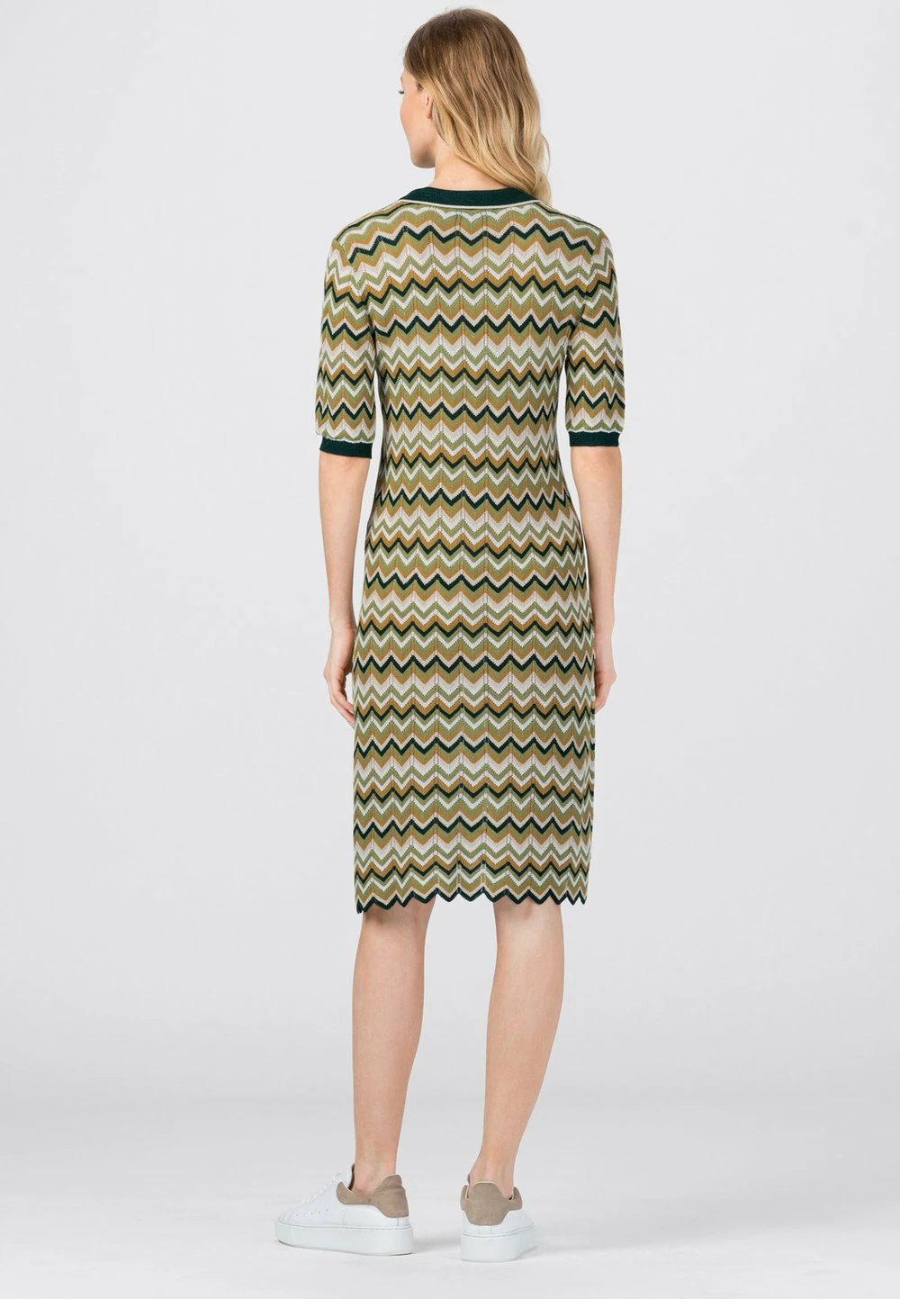 HALLHUBER MIT ZICKZACK - Robe pull En promotion robes col en v profond femme 3 HALLHUBER MIT ZICKZACK - Robe pull En promotion robes col en v profond femme – Image 3