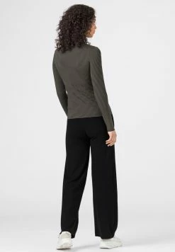 Prix Compétitif HALLHUBER LONGSLEEVE - T-shirt à manches longues t-shirts et tops col en v femme 8 Prix Compétitif HALLHUBER LONGSLEEVE - T-shirt à manches longues t-shirts et tops col en v femme -France Hallhuber Soldes Boutique ddc2b0bb2efb4027beae8319bfa50c1a