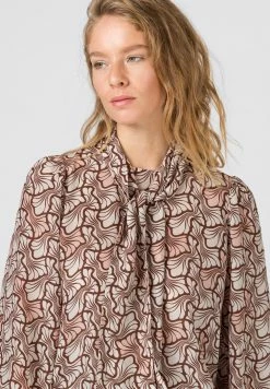 HALLHUBER Haute Qualité MIT SEPARIERTER SCHLUPPE - Blouse chemises et blouses col châle femme -France Hallhuber Soldes Boutique eb5d71c225844066a6b65afba1d297cc